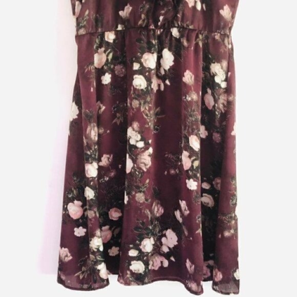 Converse Dress XS Satin Ruffle Floral Print Plum Purple - Picture 4 of 6